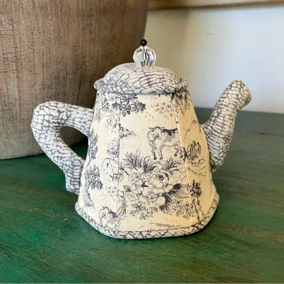 Toile Cloth Teapot Pin Cushion | Vintage | 4-1/4” T, 5-1/2” W - Picture 2 of 11